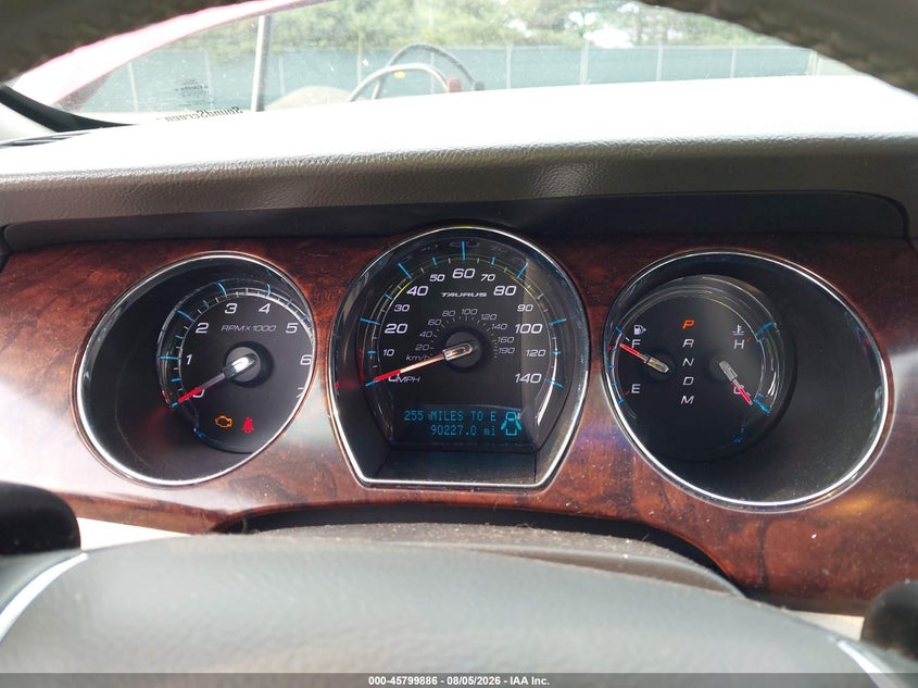 2010 FORD TAURUS auction photo 7