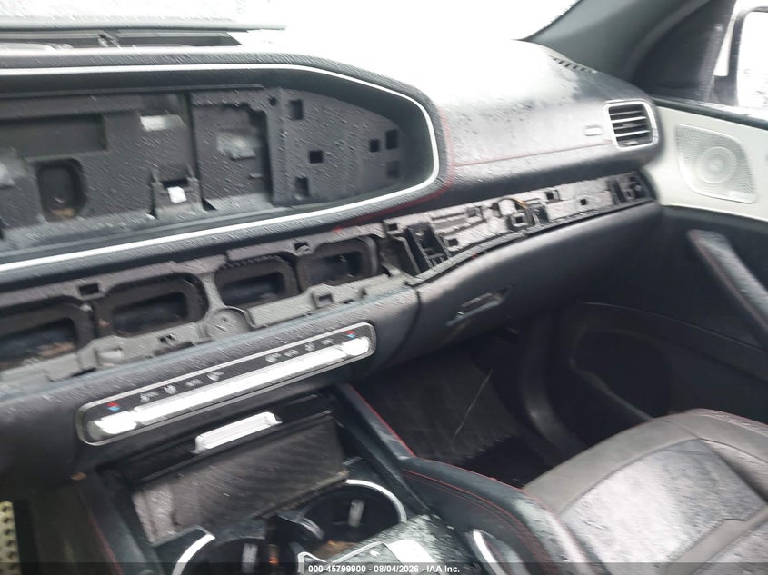 MERCEDES-BENZ AMG GLE 53 COUPE - zdjęcie 18