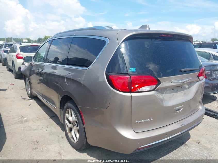 Vin: 2c4rc1eg9hr570509, lot: 46298744, chrysler pacifica touring-l plus 20173