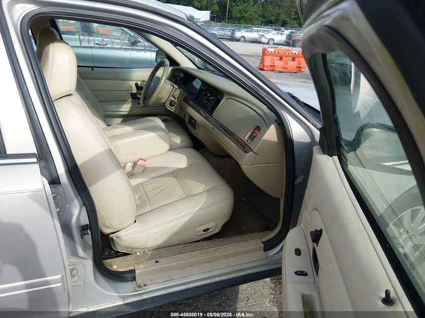 FORD CROWN VICTORIA 2007 VIN 2FAFP74V97X142398