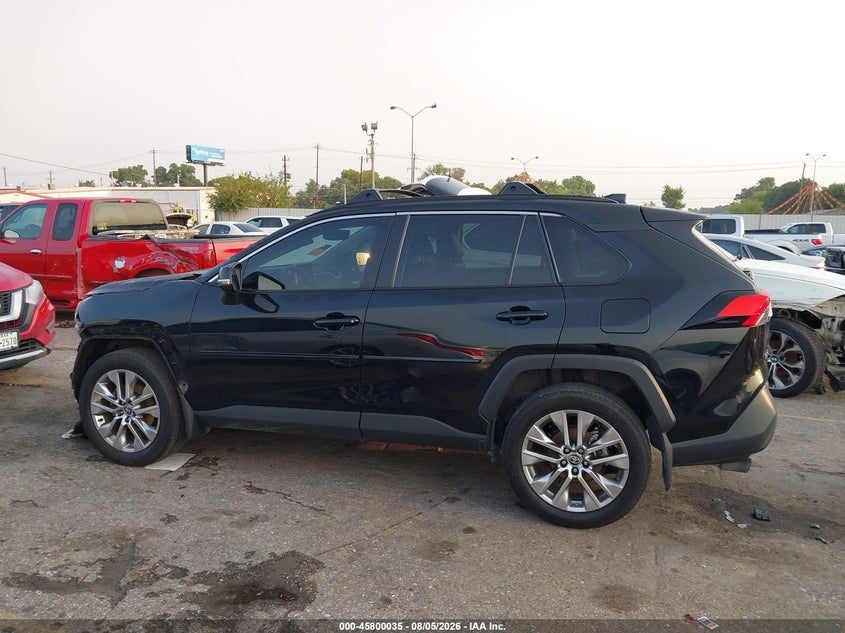 TOYOTA RAV4 - zdjęcie 15