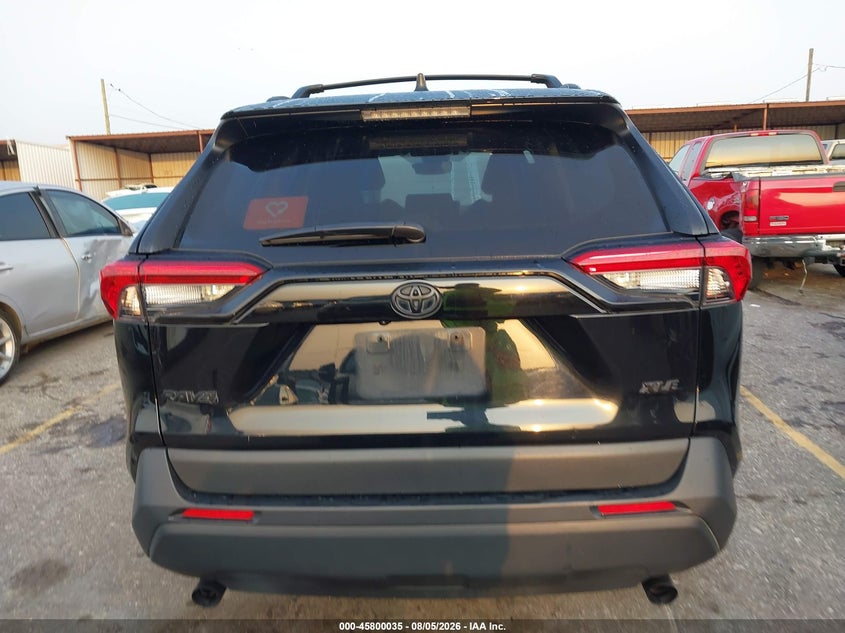 TOYOTA RAV4 - zdjęcie 17