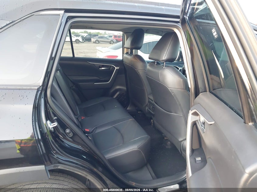 TOYOTA RAV4 - zdjęcie 8