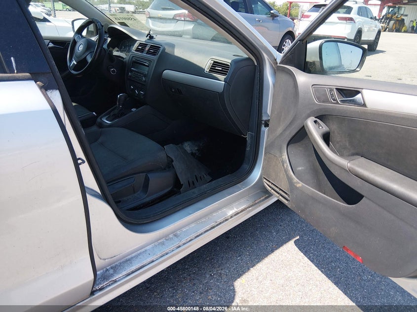 2012 VOLKSWAGEN JETTA auction photo 5