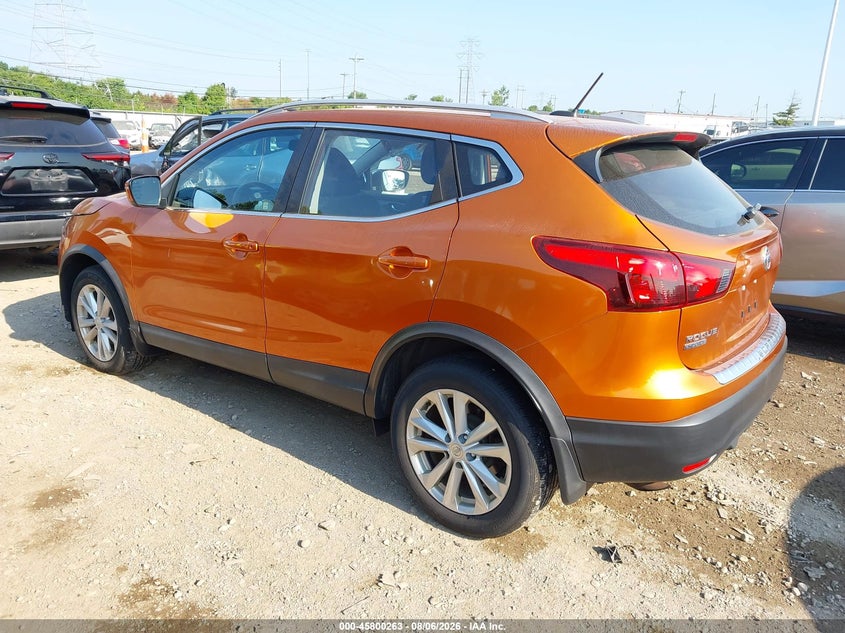 Vin: jn1bj1cr0hw135478, lot: 46299094, nissan rogue sport sv 20173
