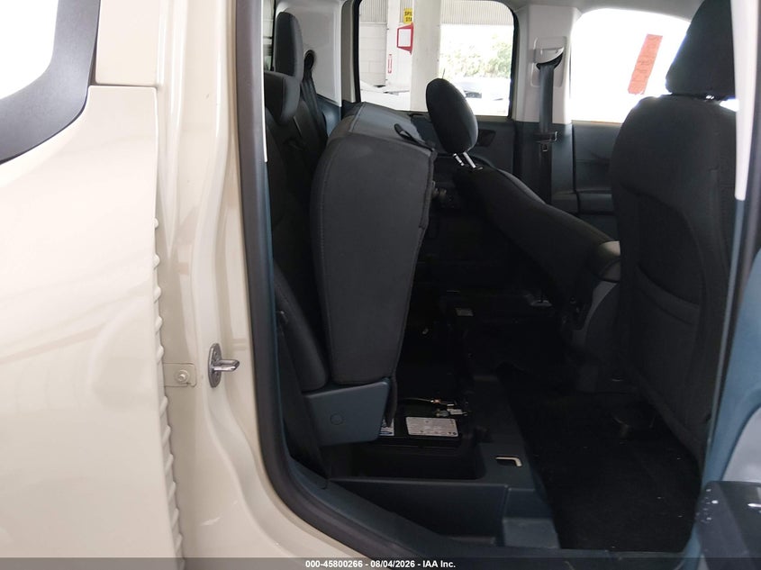 2024 FORD MAVERICK auction photo 8