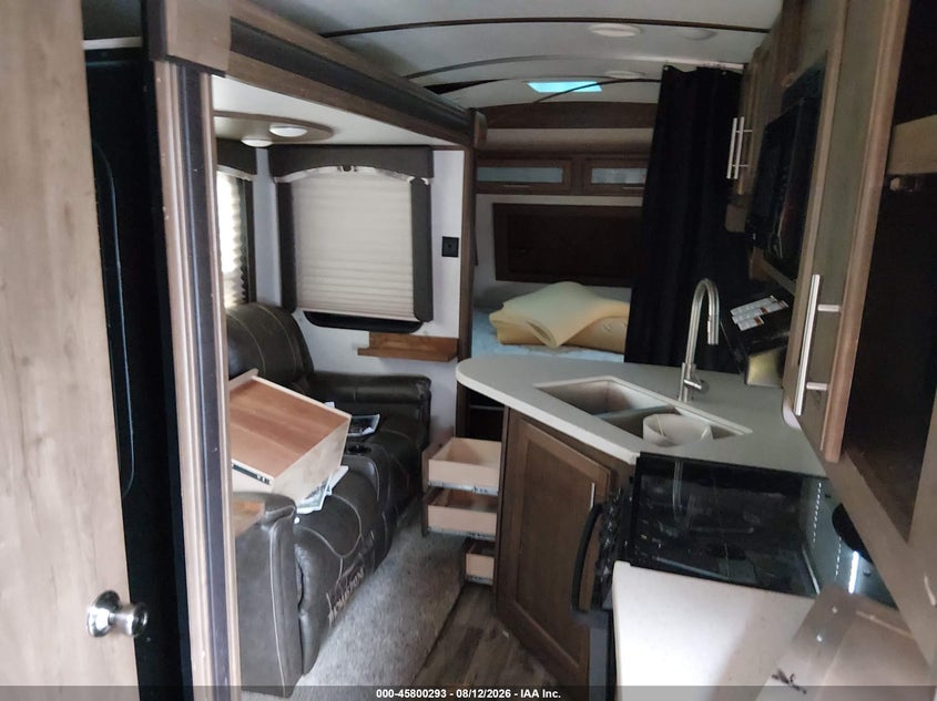 2018 KEYSTONE COUGAR SERIES M-22 R auction photo 8