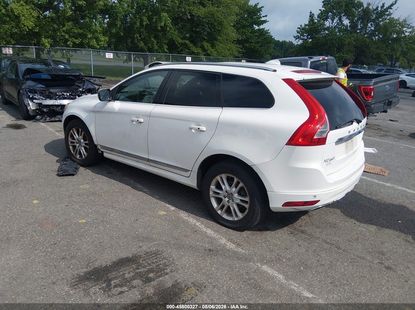 2015 VOLVO XC60 auction photo 3