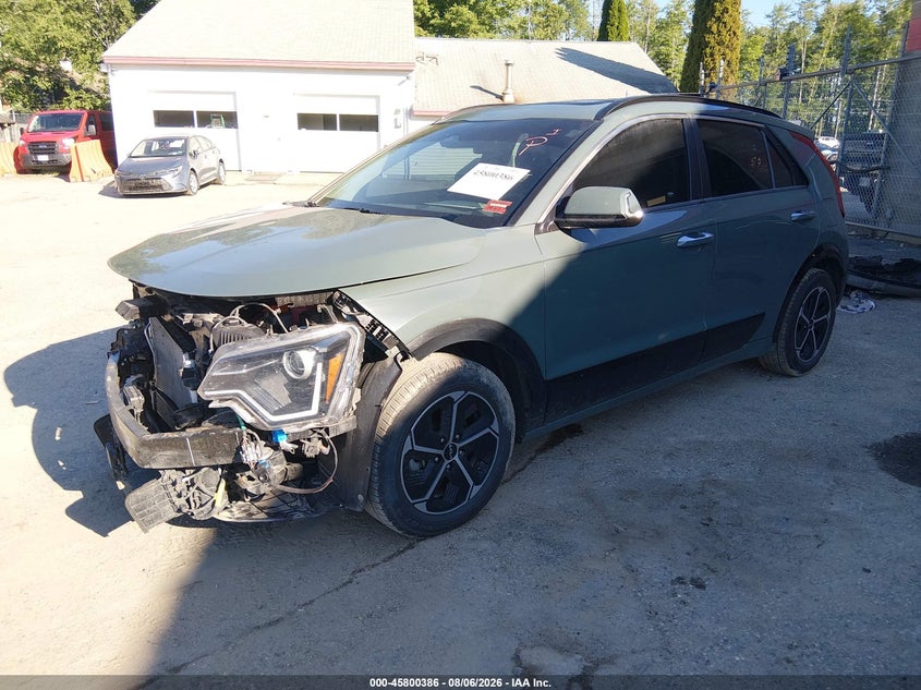 Vin: kndct3le8p5045665, lot: 46299217, kia niro sx 20232