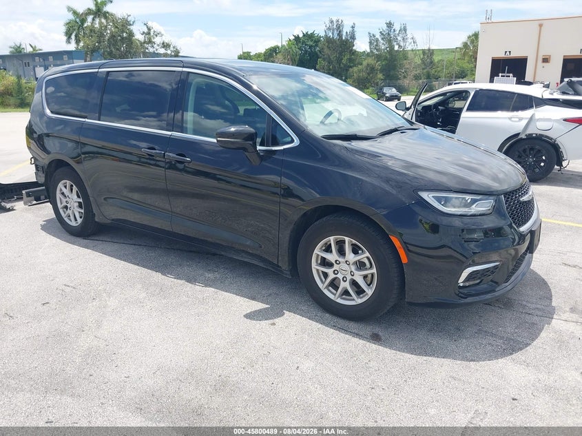 Vin: 2c4rc1bg8rr140265, lot: 46299320, chrysler pacifica touring l 2024 img_1