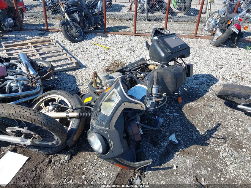 1983 KAWASAKI KZ750 auction photo 2