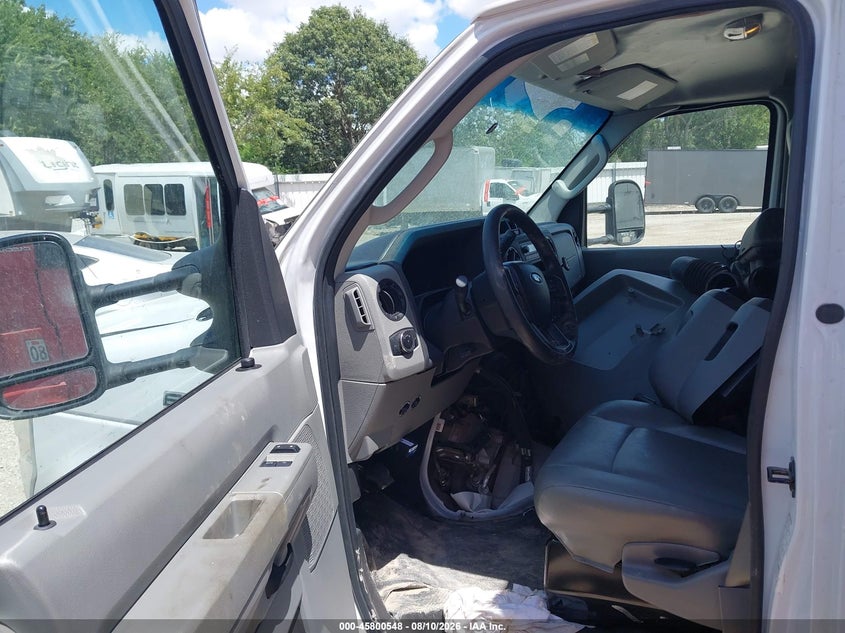 2024 FORD E-350 CUTAWAY N/A N/A