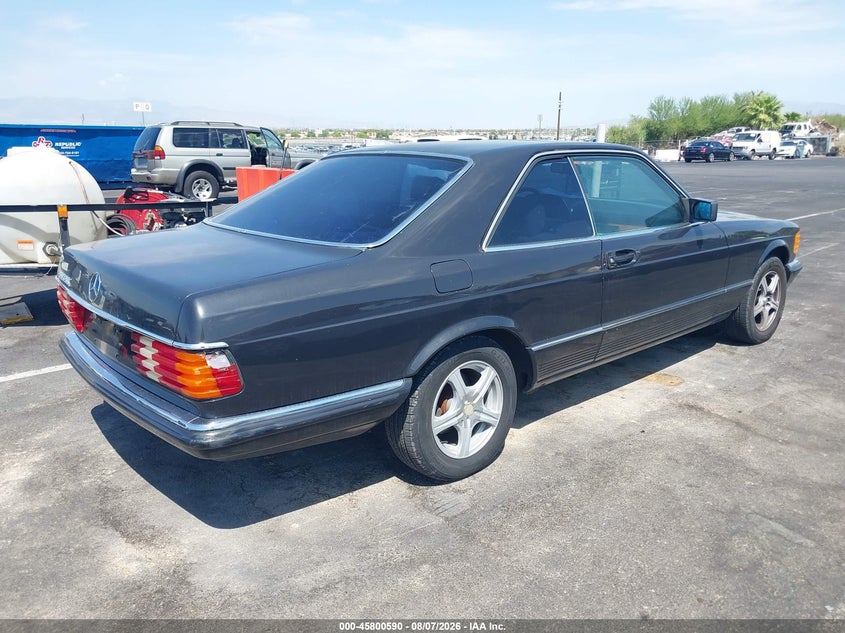 1982 MERCEDES-BENZ 380-CLASS