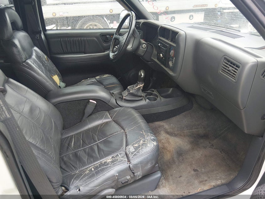 1997 CHEVROLET BLAZER auction photo 5