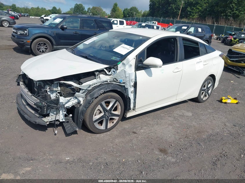 Vin: jtdkarfu1h3031997, lot: 46299771, toyota prius four touring 20172