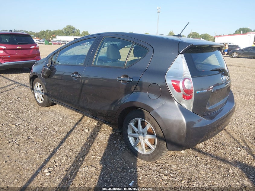 2013 TOYOTA PRIUS C auction photo 3