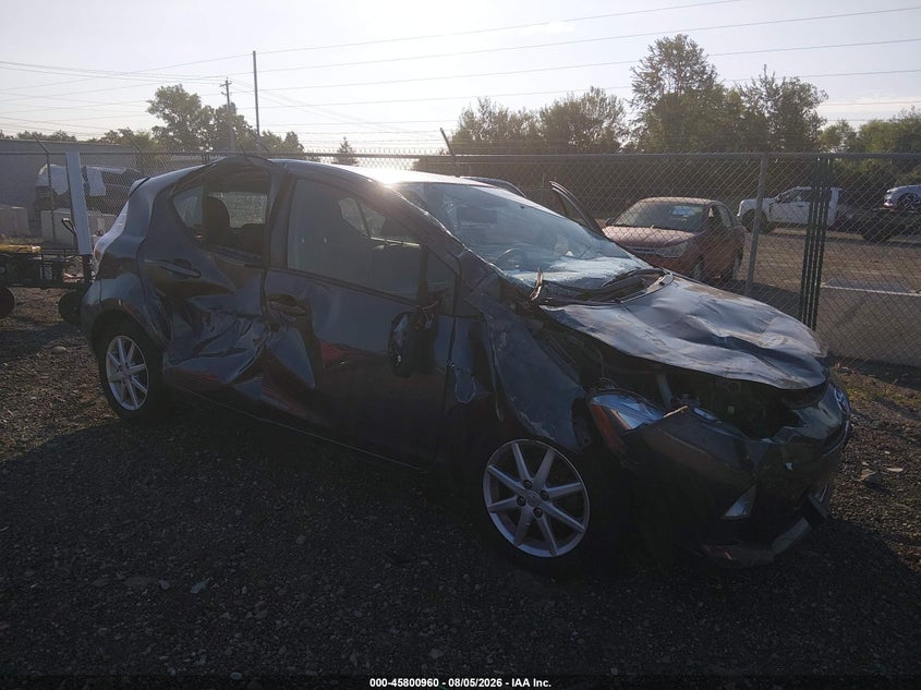 2013 TOYOTA PRIUS C auction photo 6