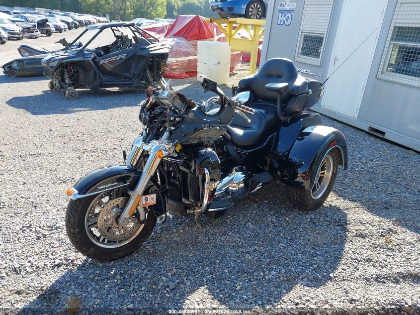 HARLEY-DAVIDSON FLHTCUTG 2017