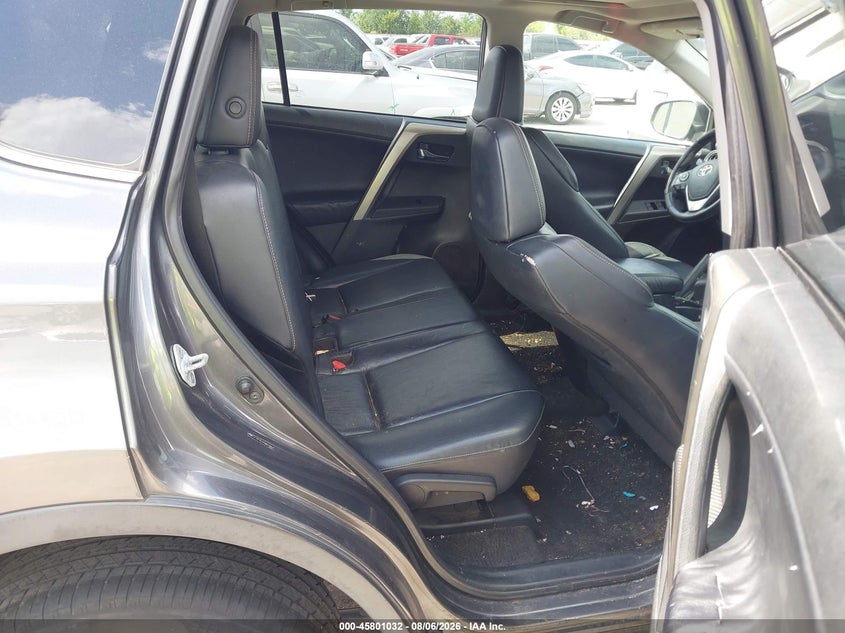 2013 TOYOTA RAV4 auction photo 8