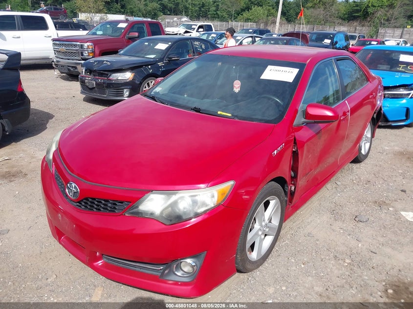 Vin: 4t1bf1fk0eu821780, lot: 46299879, toyota camry se 20142