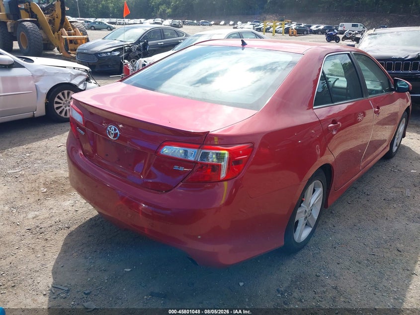 Vin: 4t1bf1fk0eu821780, lot: 46299879, toyota camry se 20144