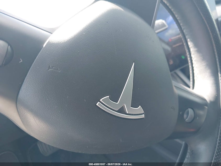 TESLA MODEL 3 - zdjęcie 11