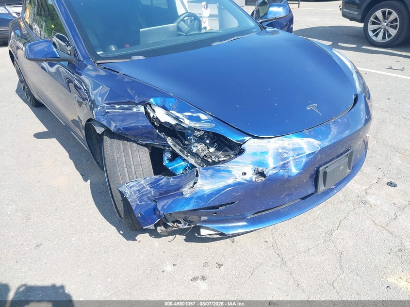 TESLA MODEL 3 - zdjęcie 6
