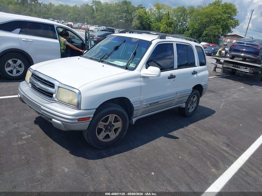 2002 CHEVROLET TRACKER auction photo 2