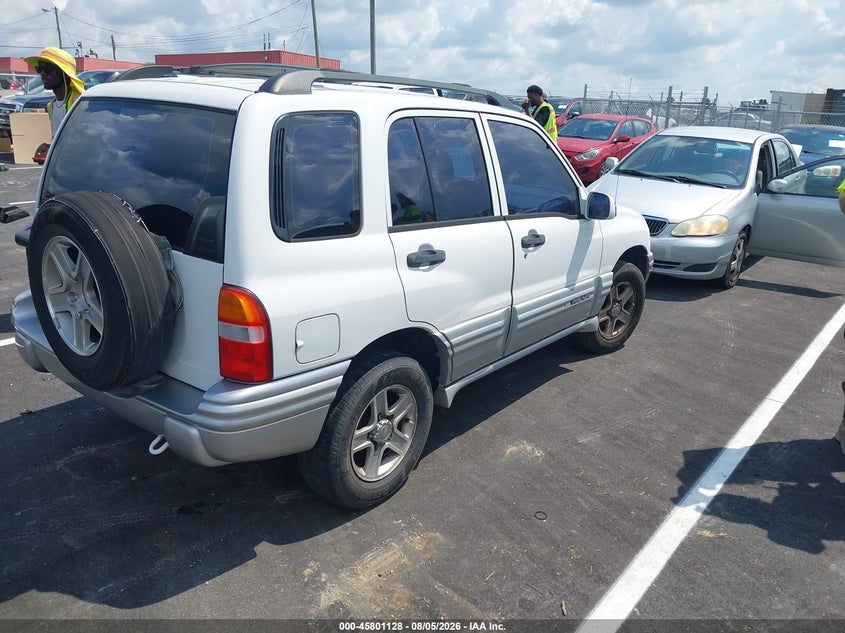 2002 CHEVROLET TRACKER auction photo 4