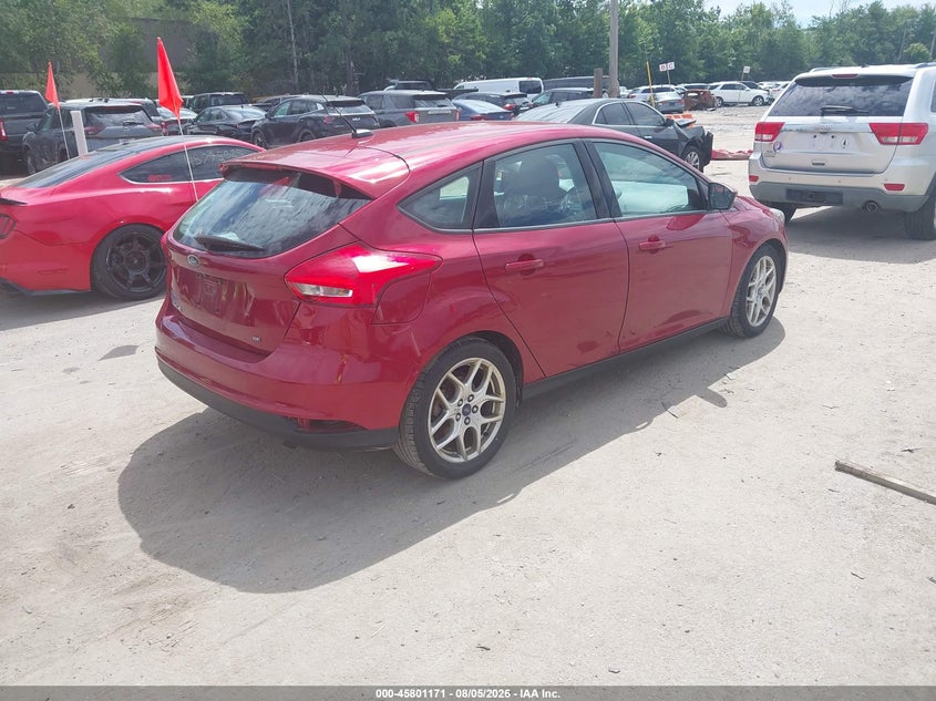 Vin: 1fadp3k23fl245207, lot: 46300002, ford focus se 20154