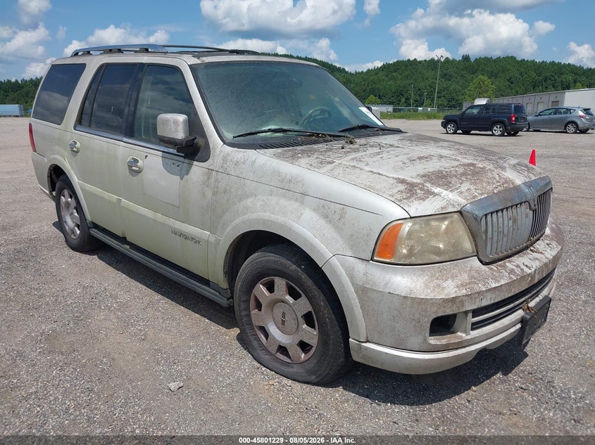 2005 LINCOLN NAVIGATOR auction photo 1