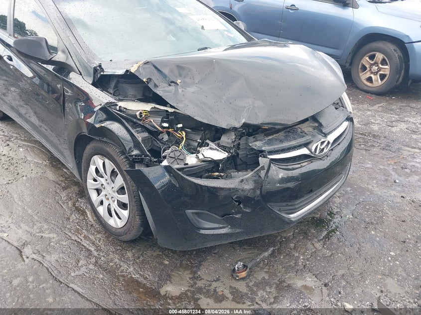 2011 HYUNDAI ELANTRA auction photo 6