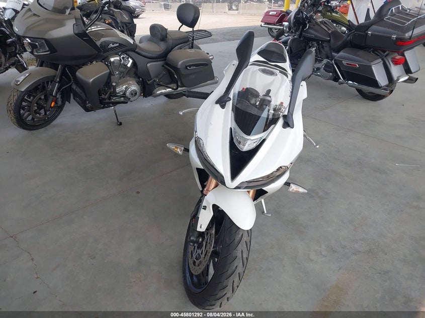 2013 TRIUMPH MOTORCYCLE DAYTONA auction photo 5