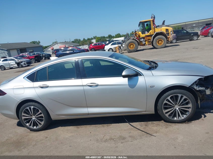 BUICK REGAL SPORTBACK 2018 VIN W04GP6SX4J1077919