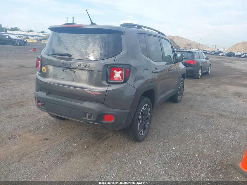 2017 JEEP RENEGADE auction photo 4