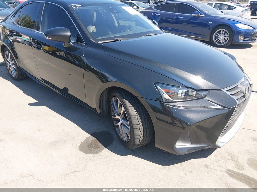 2020 LEXUS IS 300 — zdjęcie z aukcji