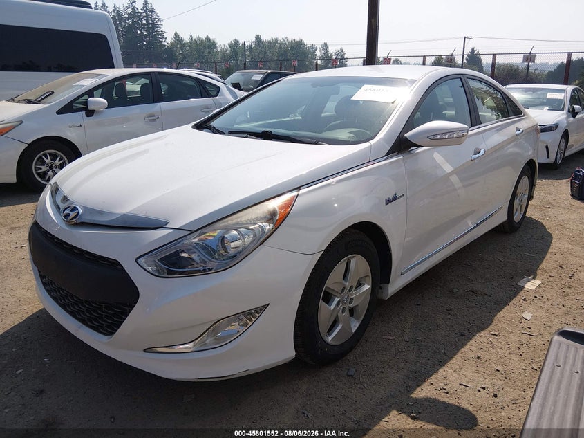 2011 HYUNDAI SONATA HYBRID auction photo 2
