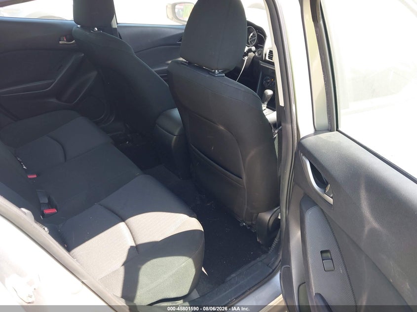 2015 MAZDA MAZDA3 auction photo 8