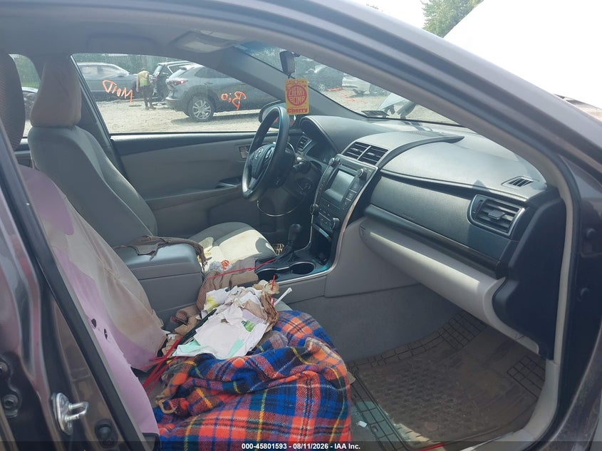 2015 TOYOTA CAMRY auction photo 5