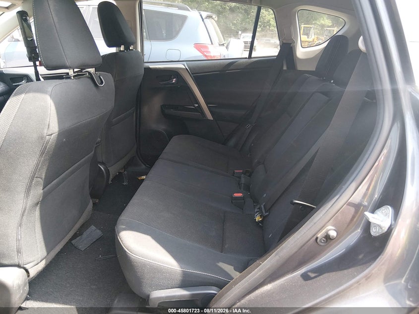 TOYOTA RAV4 - zdjęcie 8