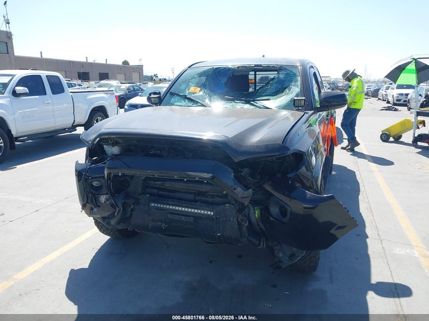 2016 TOYOTA TACOMA auction photo 6