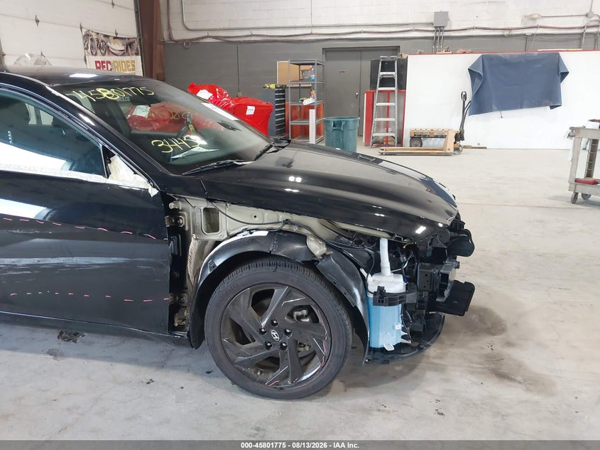 2026 HYUNDAI ELANTRA auction photo 6