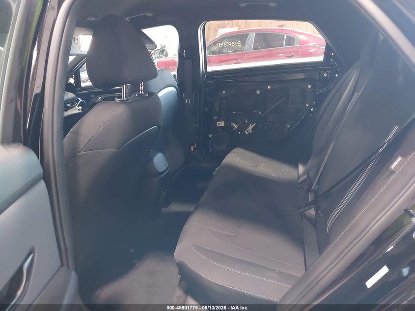 2026 HYUNDAI ELANTRA auction photo 8