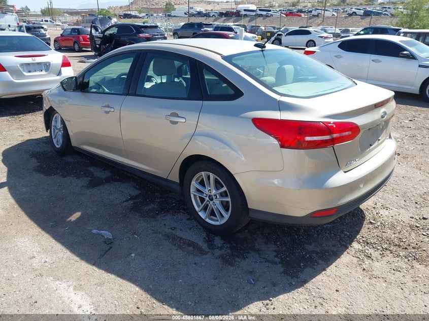 Vin: 1fadp3f2xjl272892, lot: 46300698, ford focus se 20183