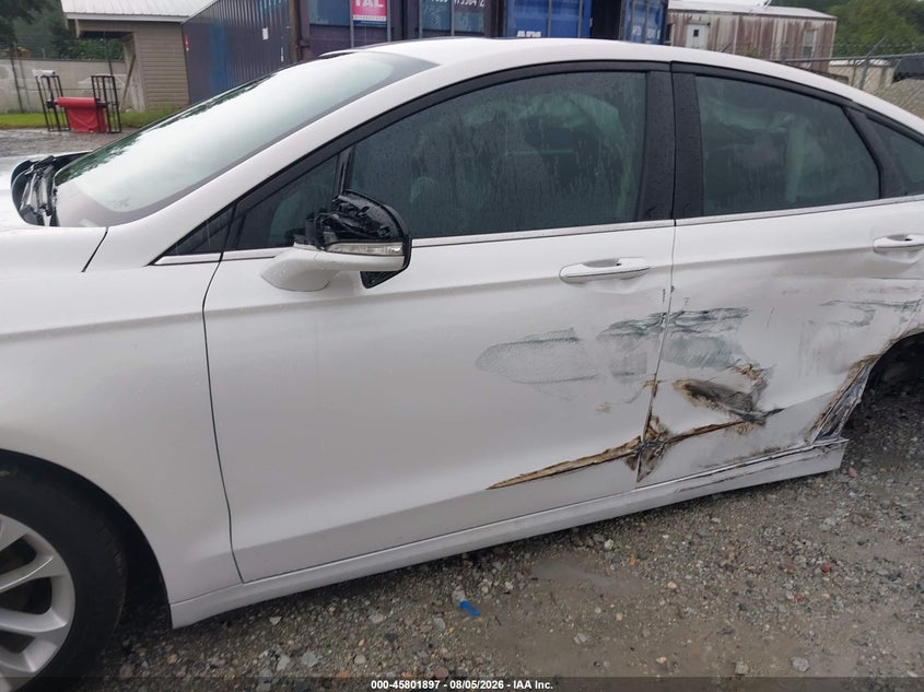 2020 FORD FUSION auction photo 6