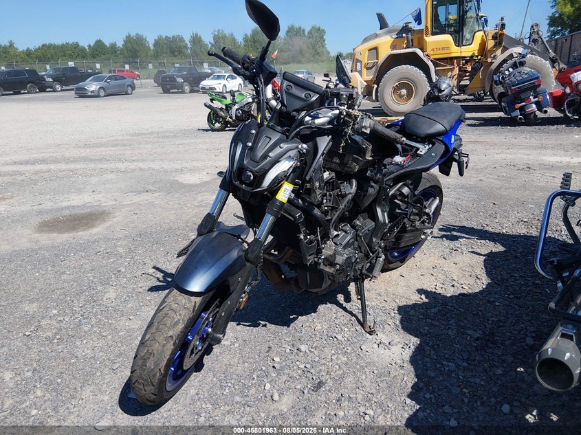 YAMAHA MT07 2024