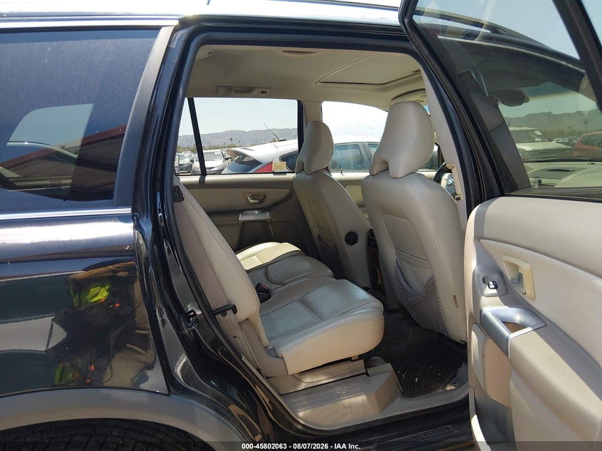 2005 VOLVO XC90 auction photo 8