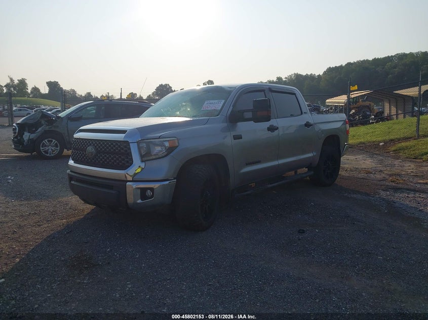 TOYOTA TUNDRA - zdjęcie 2