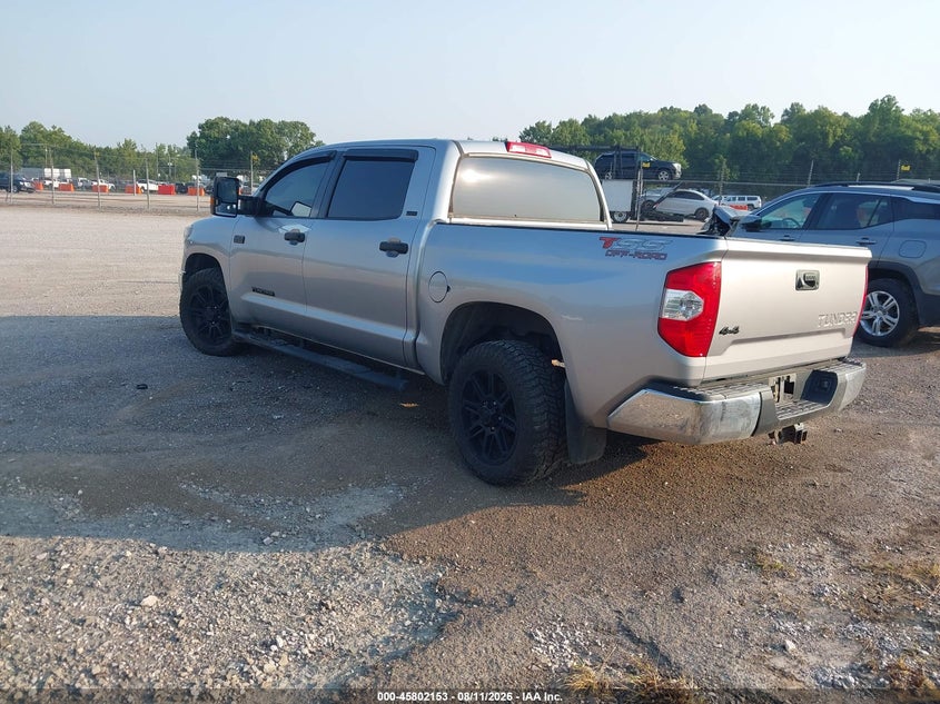 TOYOTA TUNDRA - zdjęcie 3