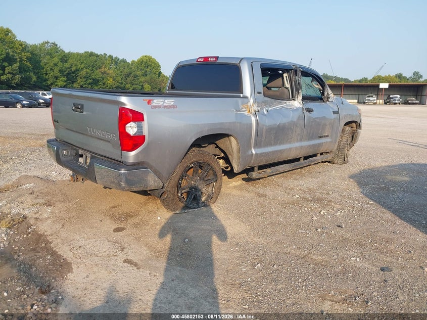 TOYOTA TUNDRA - zdjęcie 4